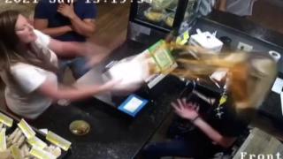 Съдят жена, заляла сервитьорка с гореща супа в лицето  (видео)