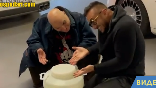 Коцето и Фънки дават уроци как се прави кисело зеле (видео)