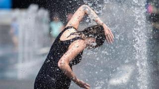 Защо е толкова топло в Канада?