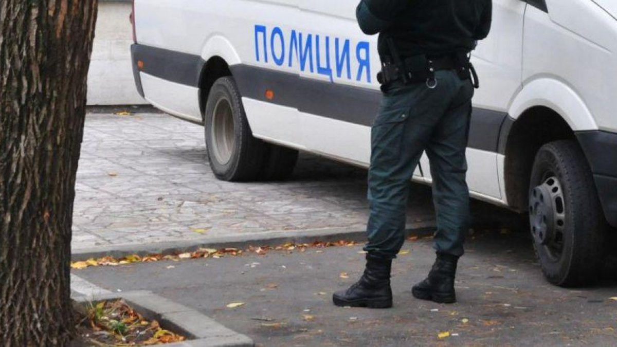 31-годишен мъж си уговори среща в мрежата, посрещнаха го четирима, които го пребиха и ограбиха