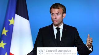 Журналисти напуснаха брифинг на Макрон заради отказа му да отговаря на въпроси (видео)