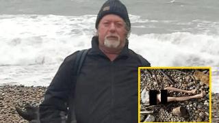 Пенсионер бърза да спаси давеща се жена, но намира обезглавена секс кукла (снимки)