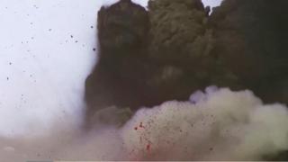 Ново зрелищно изригване на вулкана Етна (видео и снимки)