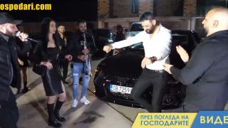 Пако Рабани освещава кола с оркестър на мегдана (видео)