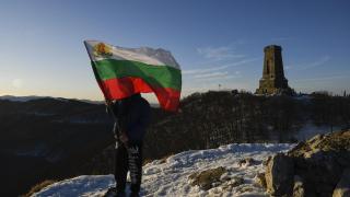 Защитниците на датата на националния празик се отказаха от референдума