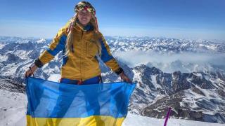 Първата украинка, покорила Еверест, вече защитава родината си