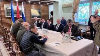 Роман Абрамович и украински преговарящи са със симптоми на отравяне?