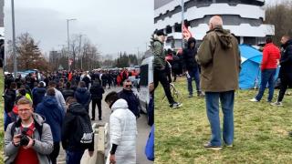 Протестиращи замерят сградата на БФС с кивита (видео)