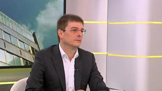Отстраненият директор на "Кинтекс": България изнася оръжия за Украйна чрез посредници (видео)
