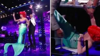 Кейти Пери падна от стола си в American Idol, облечена като русалка (видео)