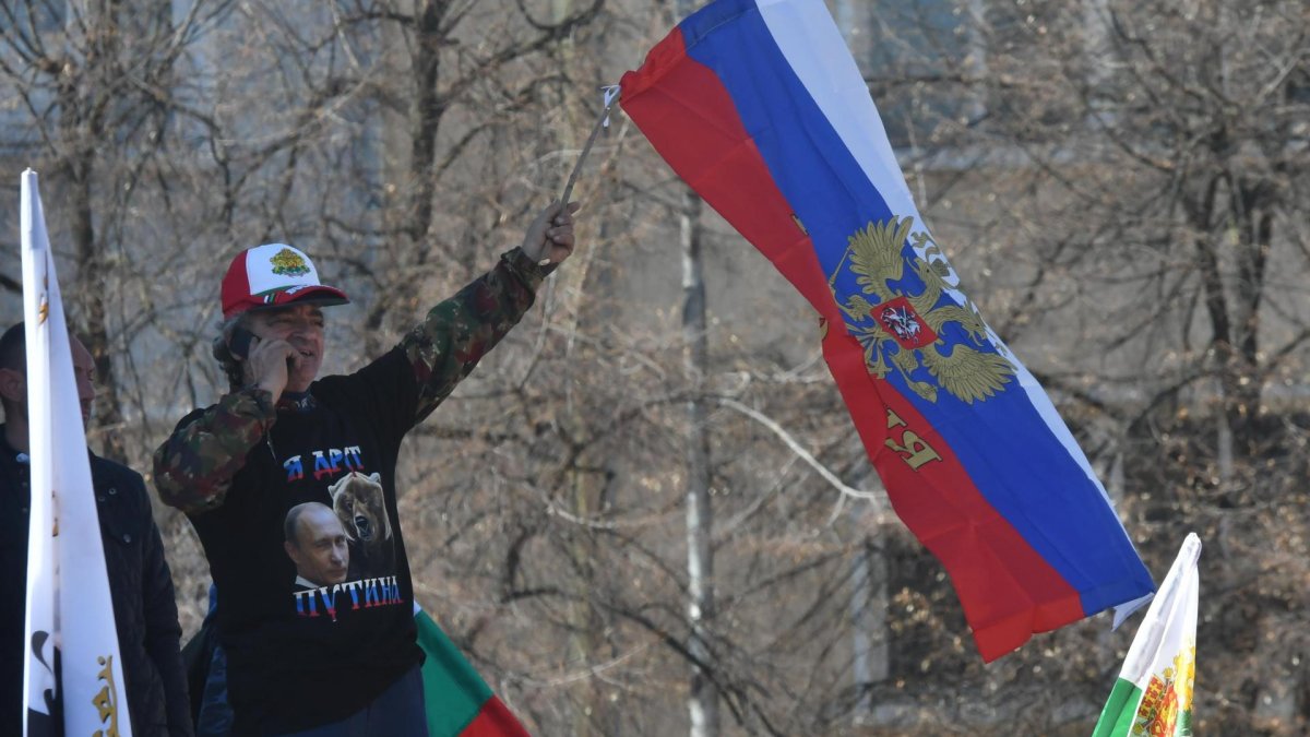 Британско проучване: Само България и Гърция от ЕС смятат, че Русия не носи отговорност за ситуацията в Украйна