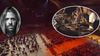 1000 музиканти отдадоха почит към барабаниста на Foo Fighters с грандиозно изпълнение (видео)