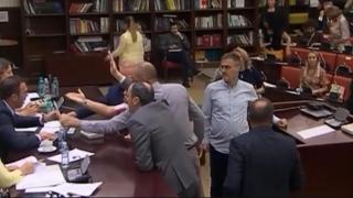 Парламентът в Северна Македония отложи гласуването на "френското предложение"