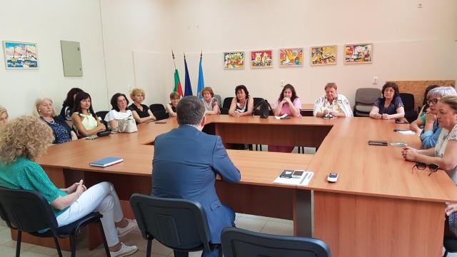 Забраняват меда и конфитюрите в детските заведения и кухни у нас