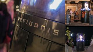 Повредиха дигитален паметник на Пърличев в Охрид часове след откриването му