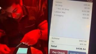 Кой трябва да плати сметката - жена предизвика ожесточен дебат в TikTok