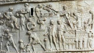Как се стигна до разпада на Римската империя?