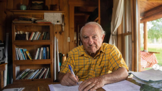 Създателят на Patagonia подарява компанията си на екофонд: "Земята е единственият ни акционер" (видео)
