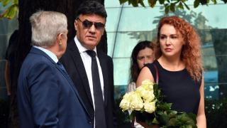 Рефери и клубове с критики към Михайлов и БФС