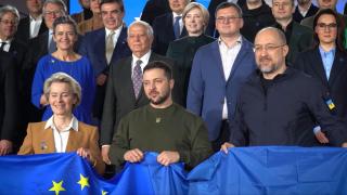 Европа дава още половин милиард евро като допълнителна военна помощ за Украйна
