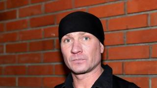 Ампутираха краката на олимпийски шампион след пневмония