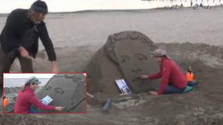 Чужденци изобразиха Левски на бургаския плаж (видео)