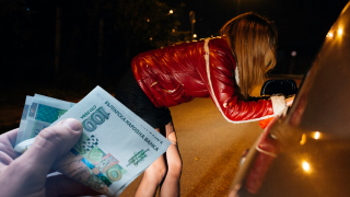 Обещават на българки хиляди евро, за да проституират в Германия
