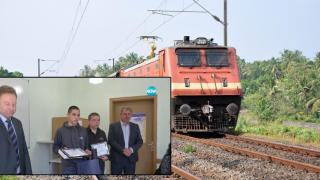 Наградиха учениците, предотвратили влакова катастрофа (видео)