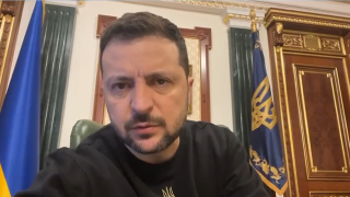 Зеленски обвини руски войници за обезглавяването на украински военнопленник (видео)