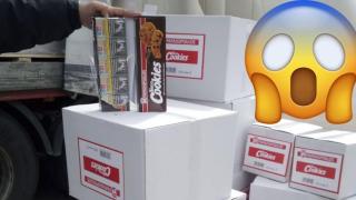 Митничари откриха кутии от бисквити с изненада - контрабандни цигари (видео)