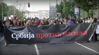 Десетки хиляди протестираха срещу насилието в Белград (видео)