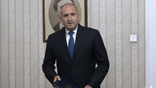 За (не)президентското държание на един (не)президент (Коментарът на „Господарите“)