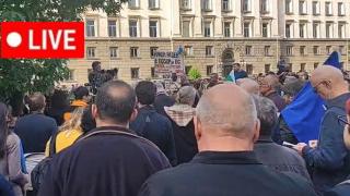"Господарите" на живо от протеста срещу президента и руското влияние у нас (видео)
