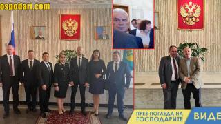 Още български политици под червеното знаме в Руското посолство (видео)