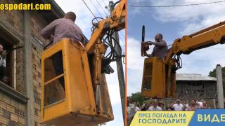 Как се „краде“ булка с вишка (видео)
