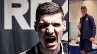 Десподов спечели съблекалнята на ПАОК - запя на гръцки (видео)
