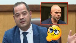 Вътрешният министър си направи пиар с децата на загиналите полицаи и пожарникари (снимки)
