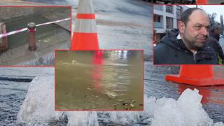 Фекални води заливат улица в столичен квартал (видео)