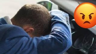 Дядо нападна полицаи при проверка, докато 11-годишният му внук шофира (видео)