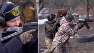 Украинки се учат на бойни умения, за да влязат в армията (видео)