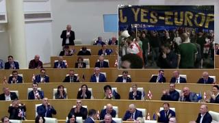 Грузинският парламент прие и на второ четене спорния закон за "чуждестранни агенти"