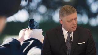 Появи се видеозапис от момента на стрелбата срещу премиера на Словакия (видео)