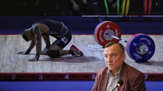 "Превърнали сме се в просяци": Сметката на федерацията по щанги е на сериозен минус (видео)
