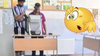 Председател на комисия от ДПС гласува вместо избирателите (видео)
