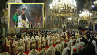 Новият патриарх отслужи първата си литургия (видео и снимки)