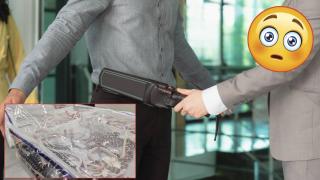 Хванаха мъж в Китай да пренася над 100 живи змии в панталоните си