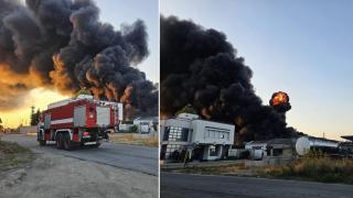 Пожар гори в завод за преработка на отпадъци край Пловдив (видео)