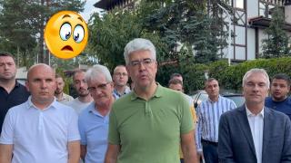 Поддръжници на Ахмед Доган се събраха пред сарая в „Бояна” (видео)