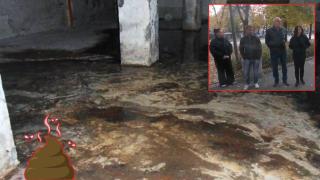 Фекални води от години заливат мазетата на три блока в Перник (видео)