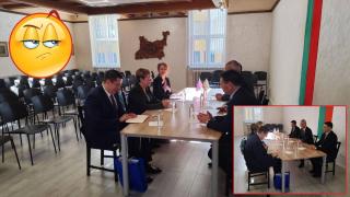 "Възраждане" отново се срещна с другарката Митрофанова, за да стопли връзката с Москва